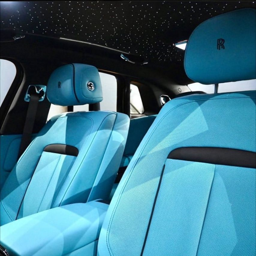 Rolls-Royce Black Badge Ghost 2023